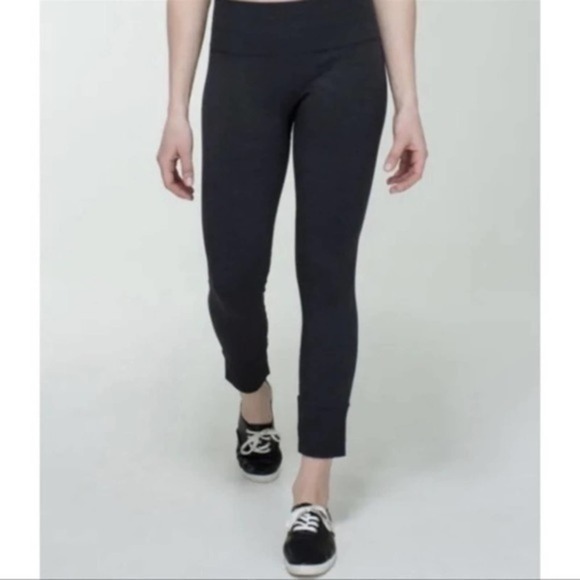 LuluLemon Ebb to Street Pant - Picture 3 of 14